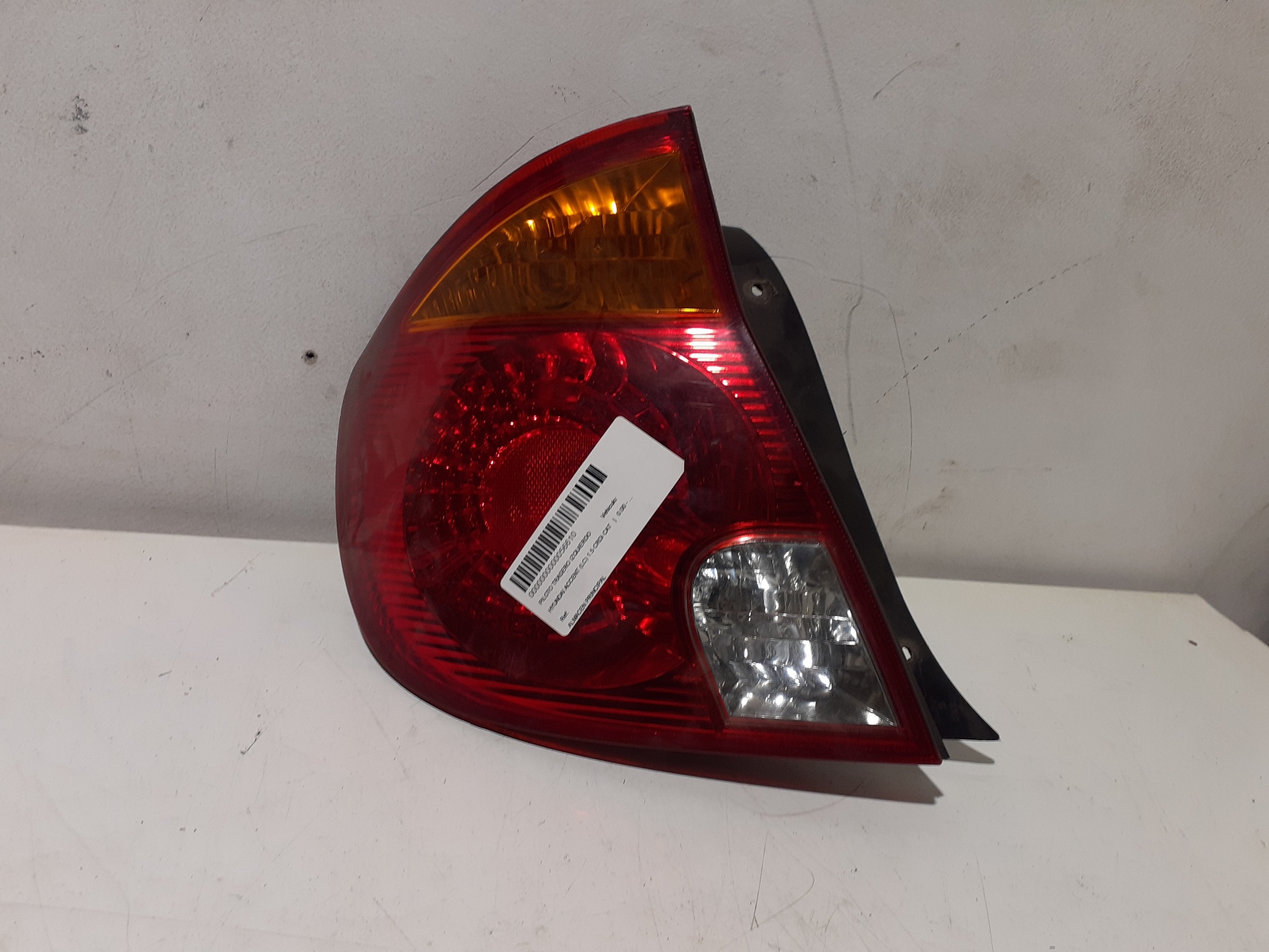 Heckleuchte links HYUNDAI ACCENT (LC)