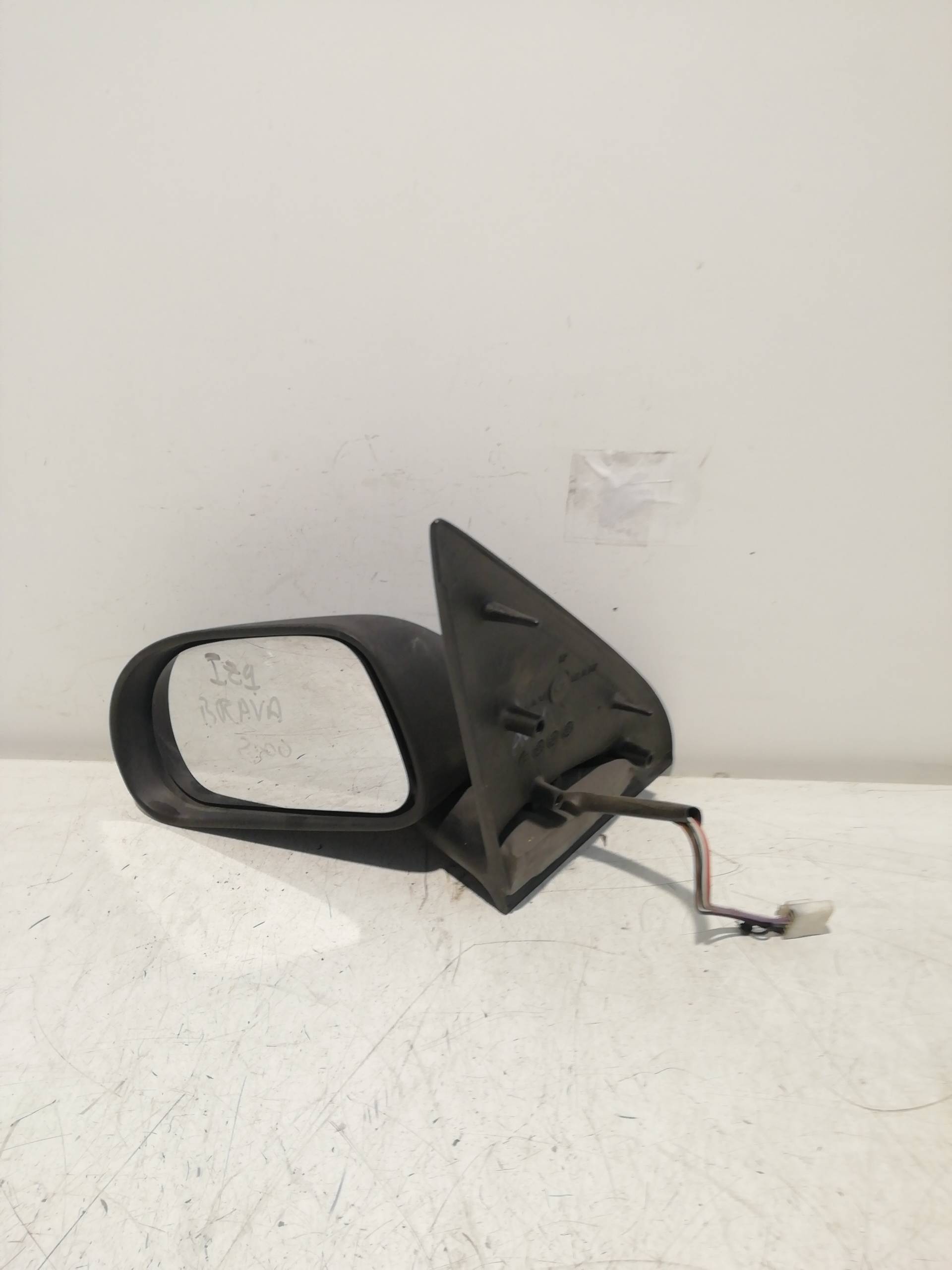 Retrovisor esquerdo FIAT BRAVO (182)