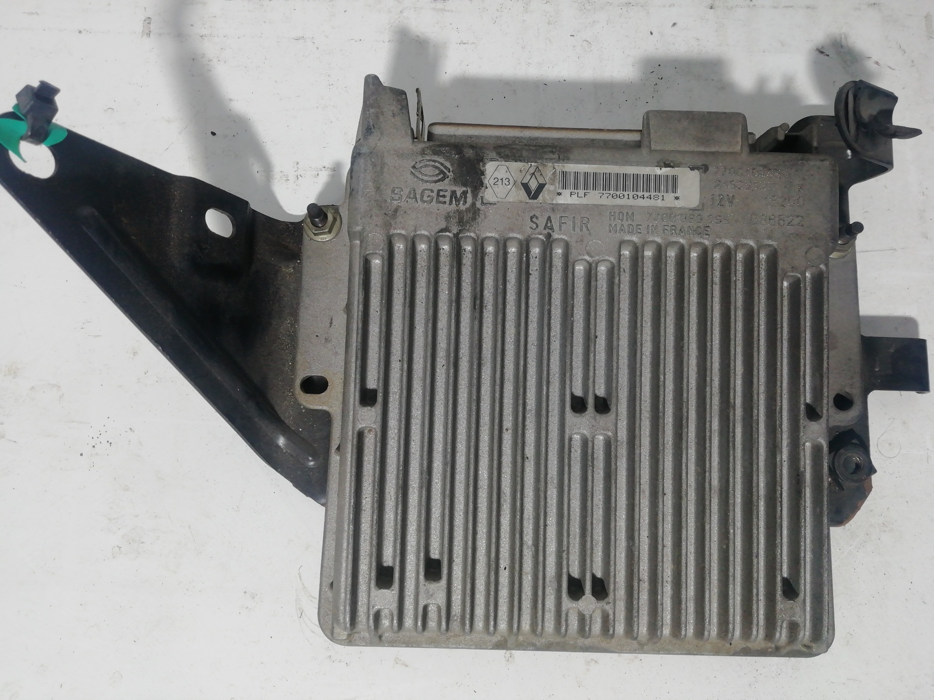Engine control unit ECU RENAULT CLIO I FASE I+II (B/C57)