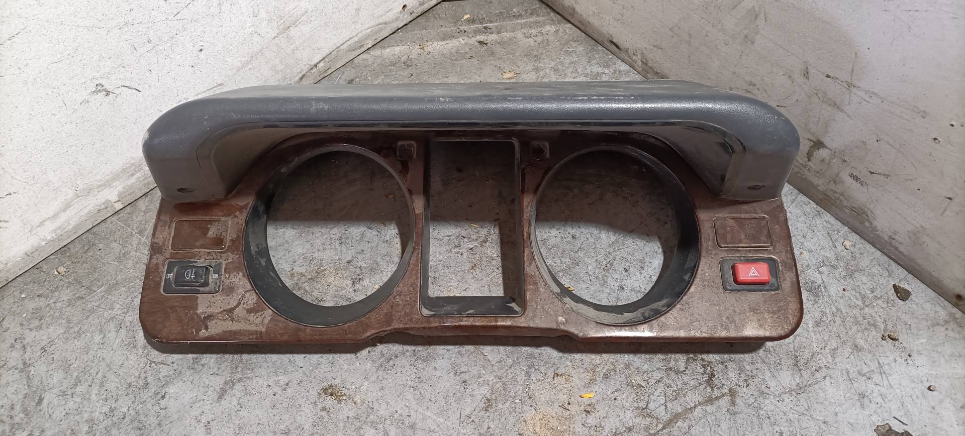 Verkleidung MITSUBISHI MONTERO (V20/V40)