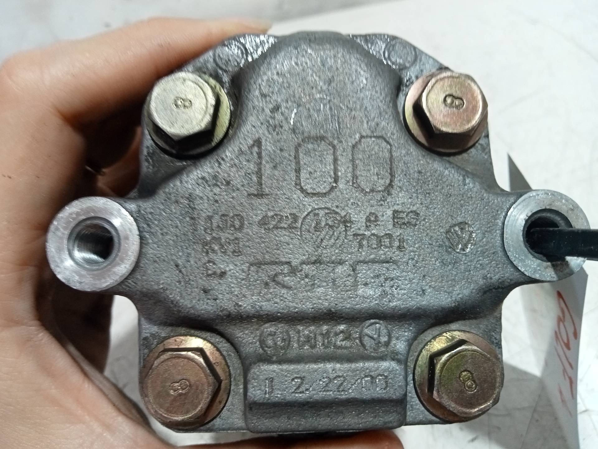 Pompe direction assistée VOLKSWAGEN GOLF IV BERLINA (1J1)