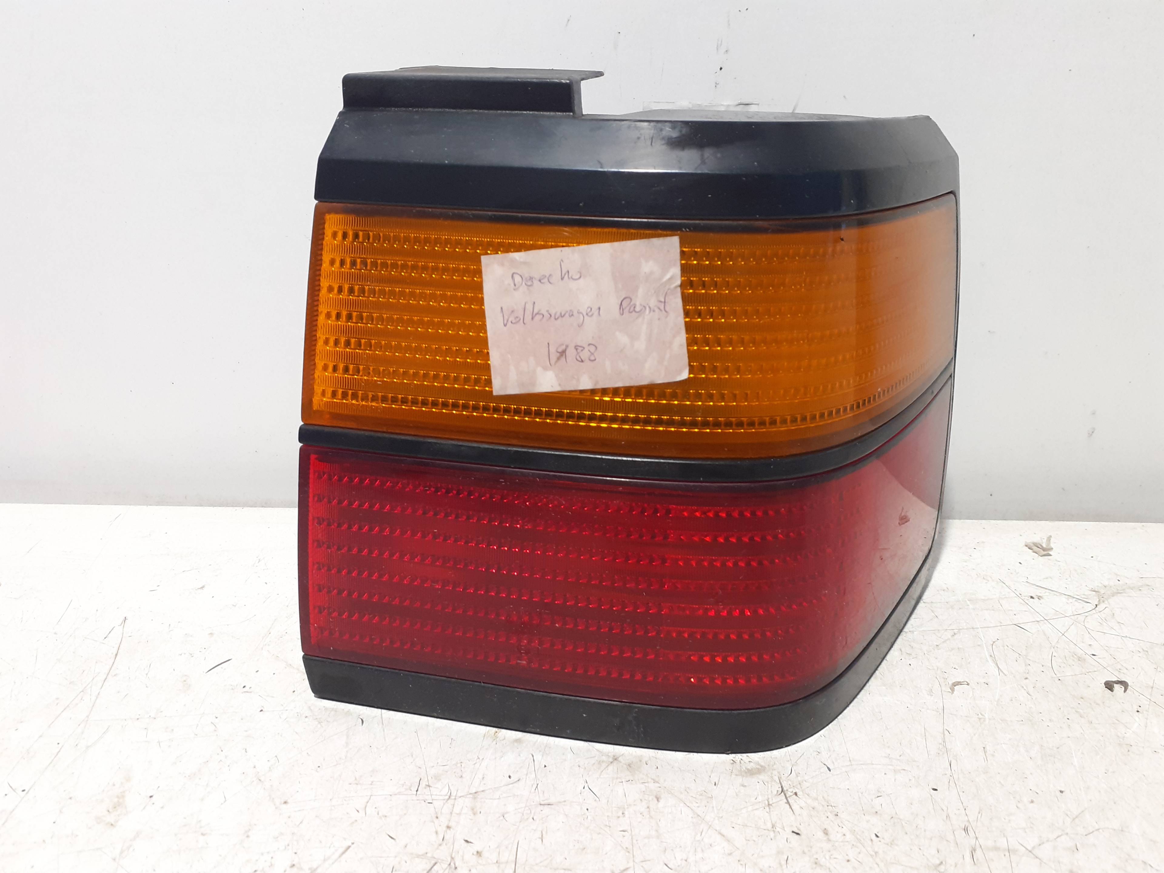 Heckleuchte links VOLKSWAGEN PASSAT BERLINA (312)