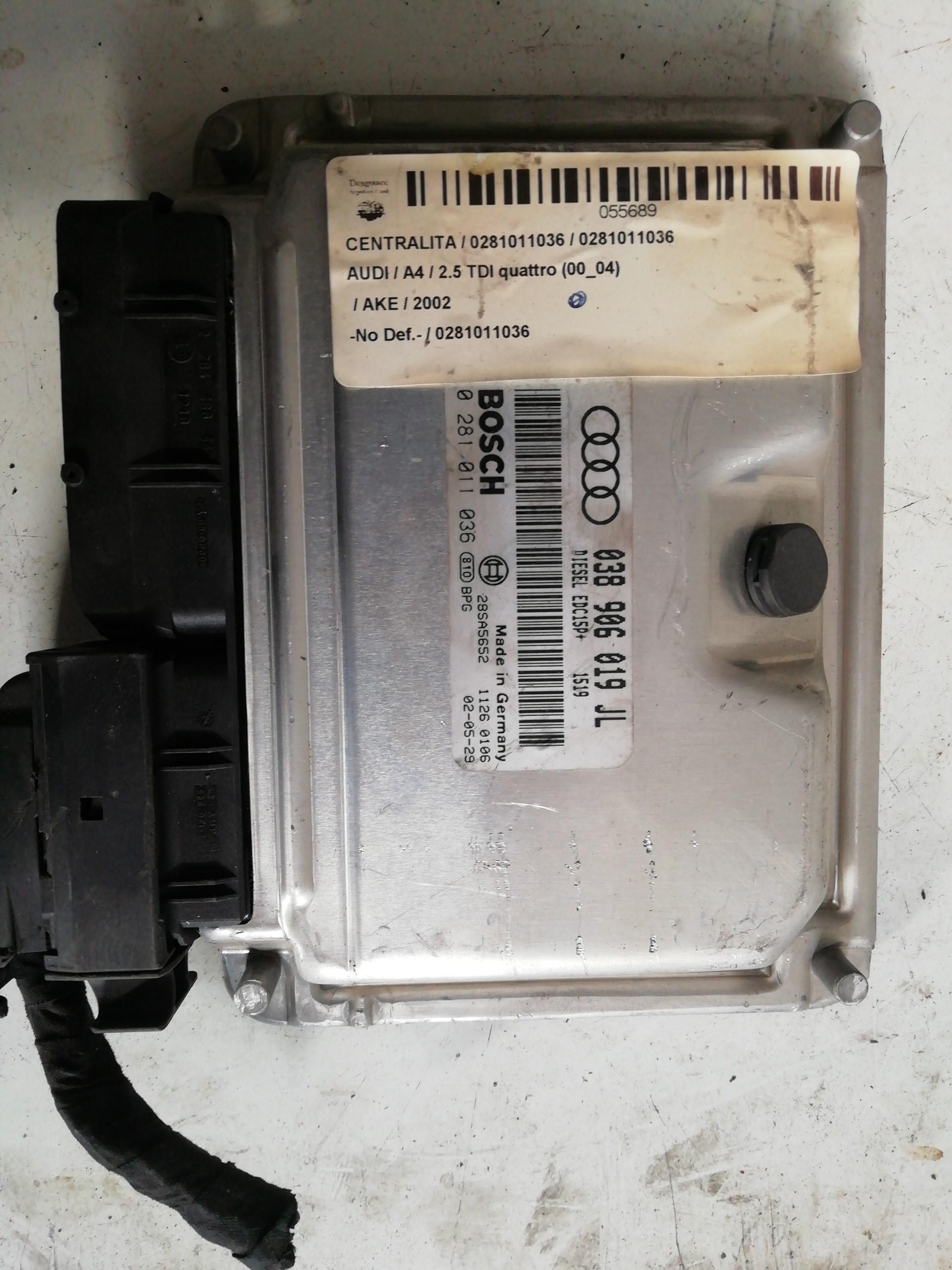 Engine control unit ECU AUDI A4 BERLINA (B5)