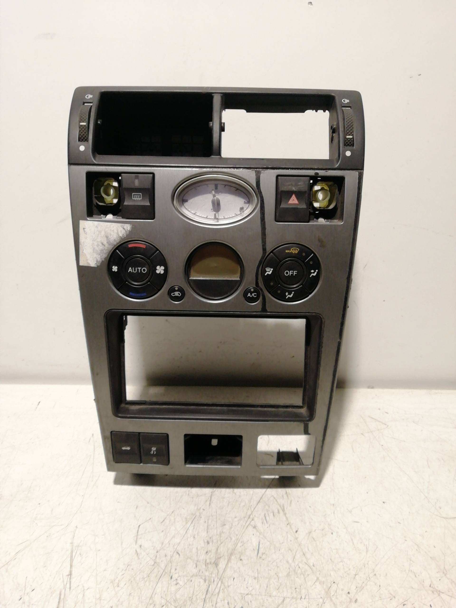 Console central FORD MONDEO BERLINA (GD)