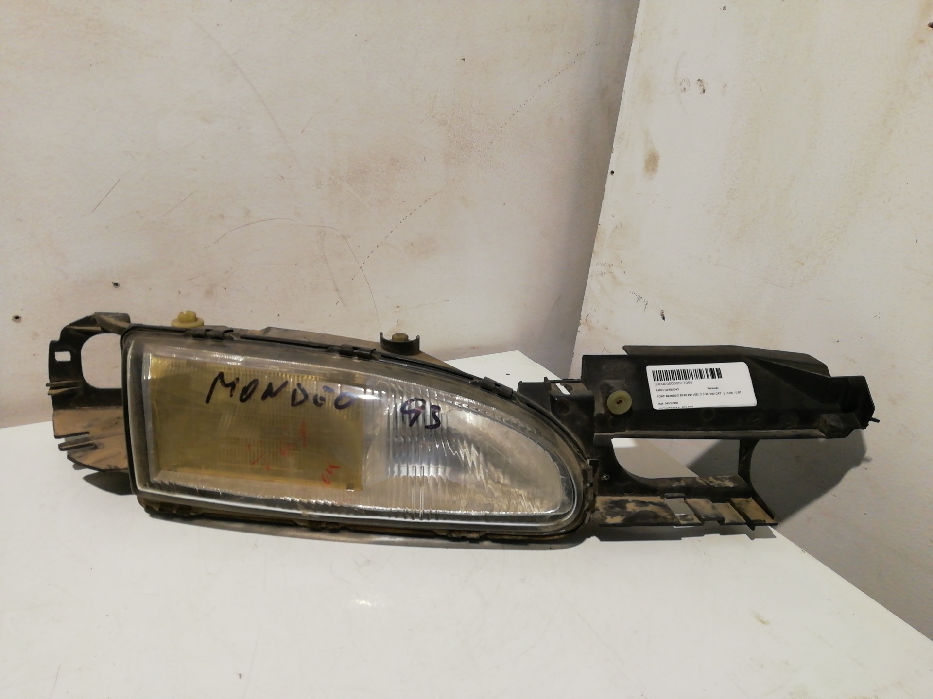 Right headlight FORD MONDEO BERLINA (GD)