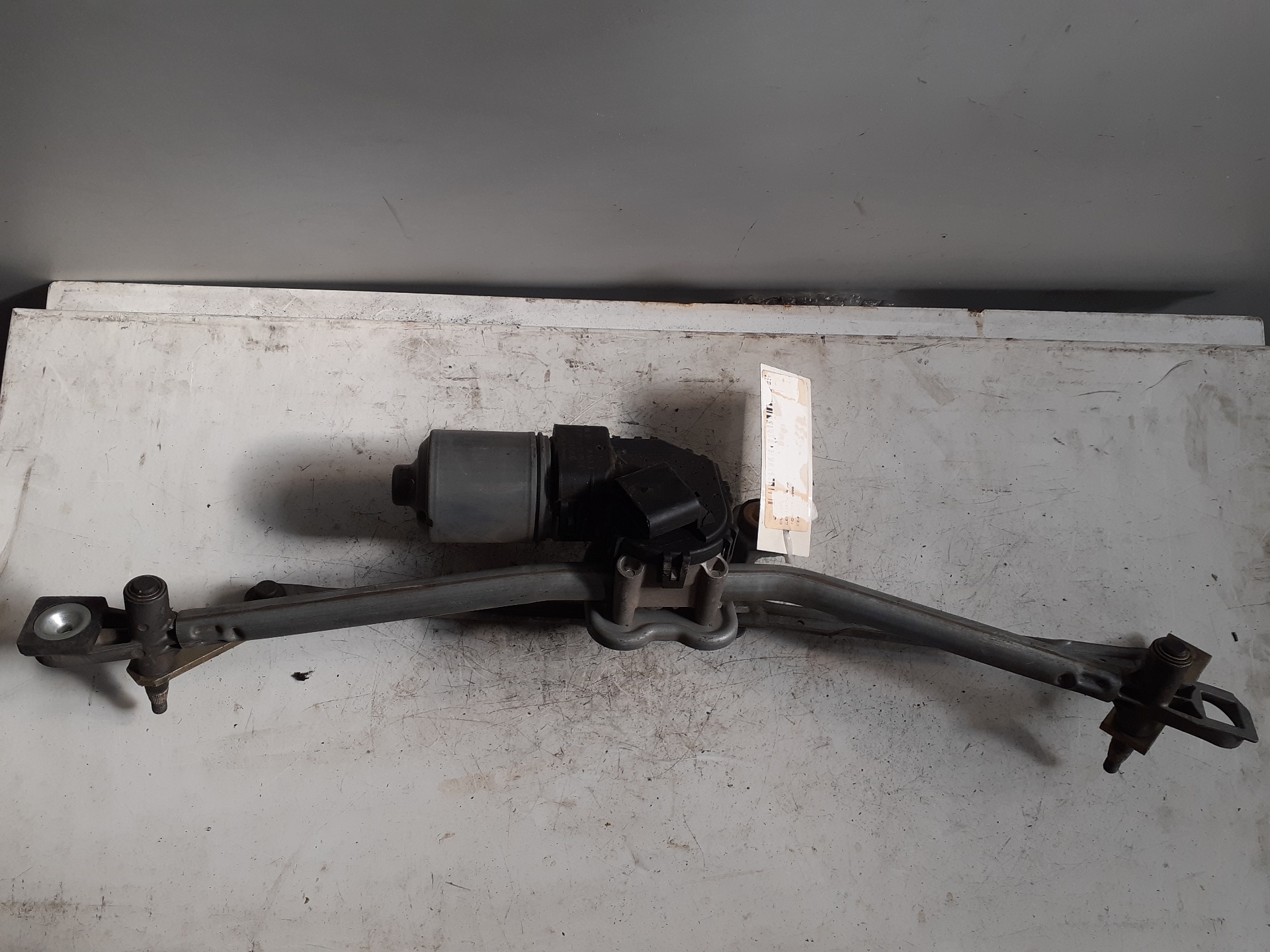 Scheibenwischermotor vorne FORD MONDEO BERLINA (GD)