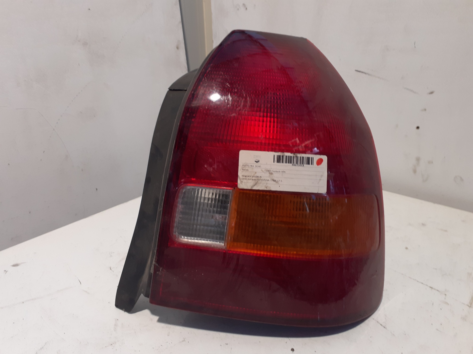 Rear Light Right HONDA CIVIC BERLINA (EG/EH)