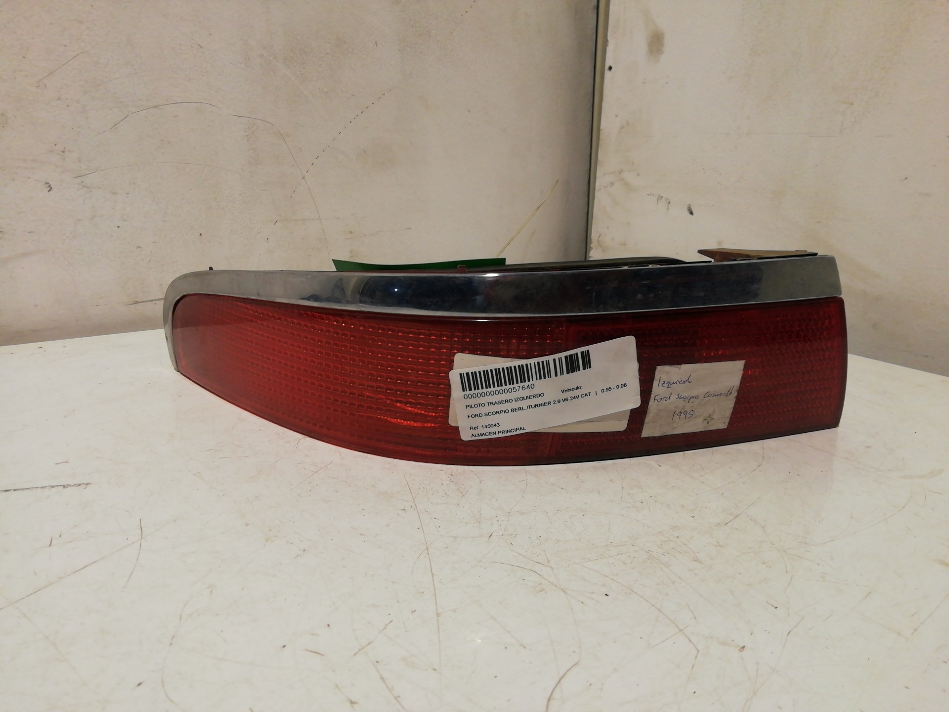 Fanale posteriore sinistro FORD SCORPIO