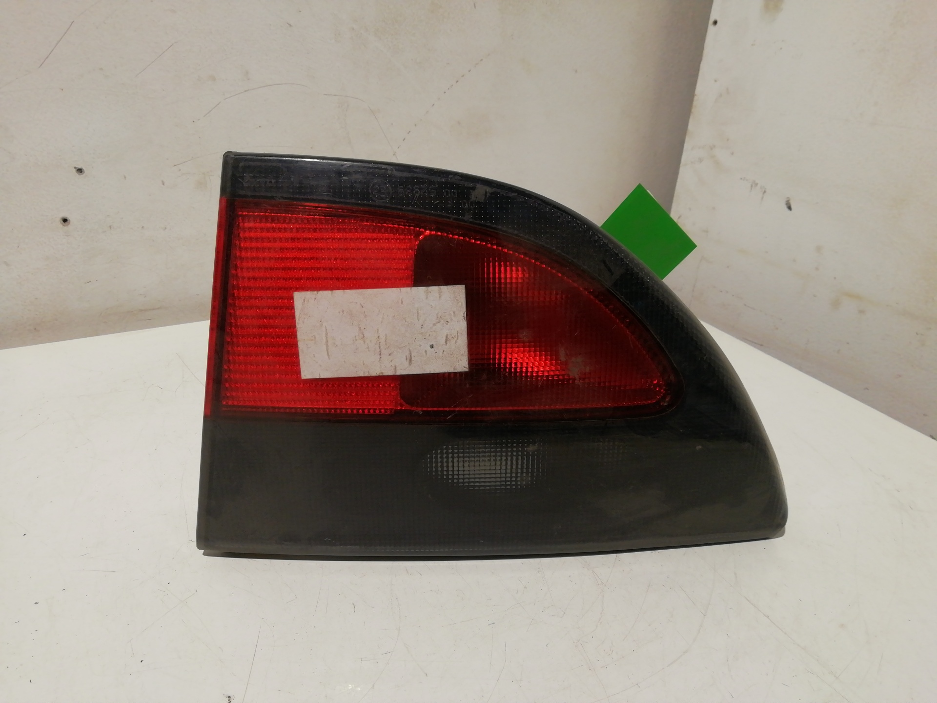 Feu arrière droit RENAULT MEGANE I CLASSIC (LA0)