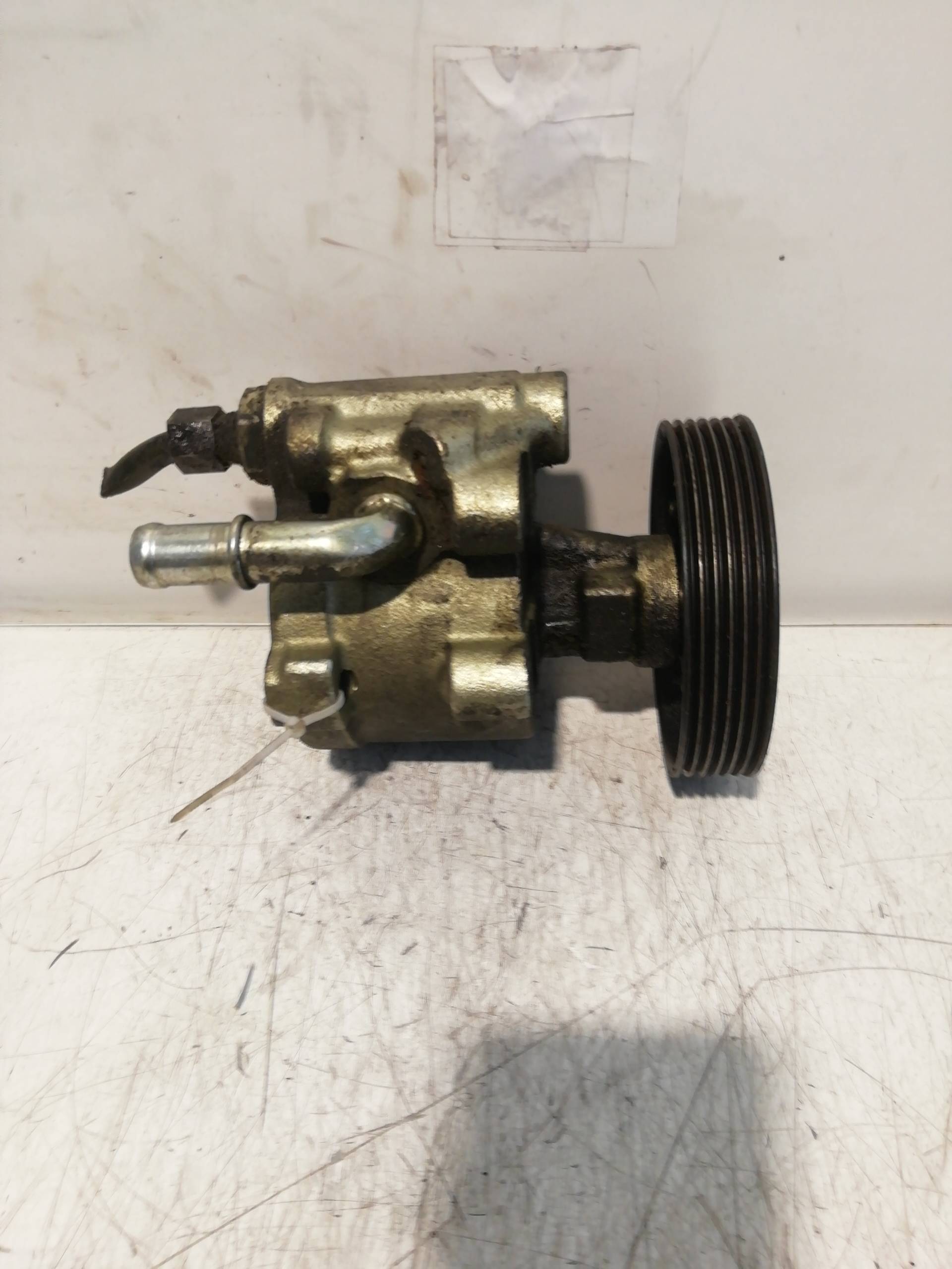 Pompe direction assistée RENAULT MEGANE I CLASSIC (LA0)