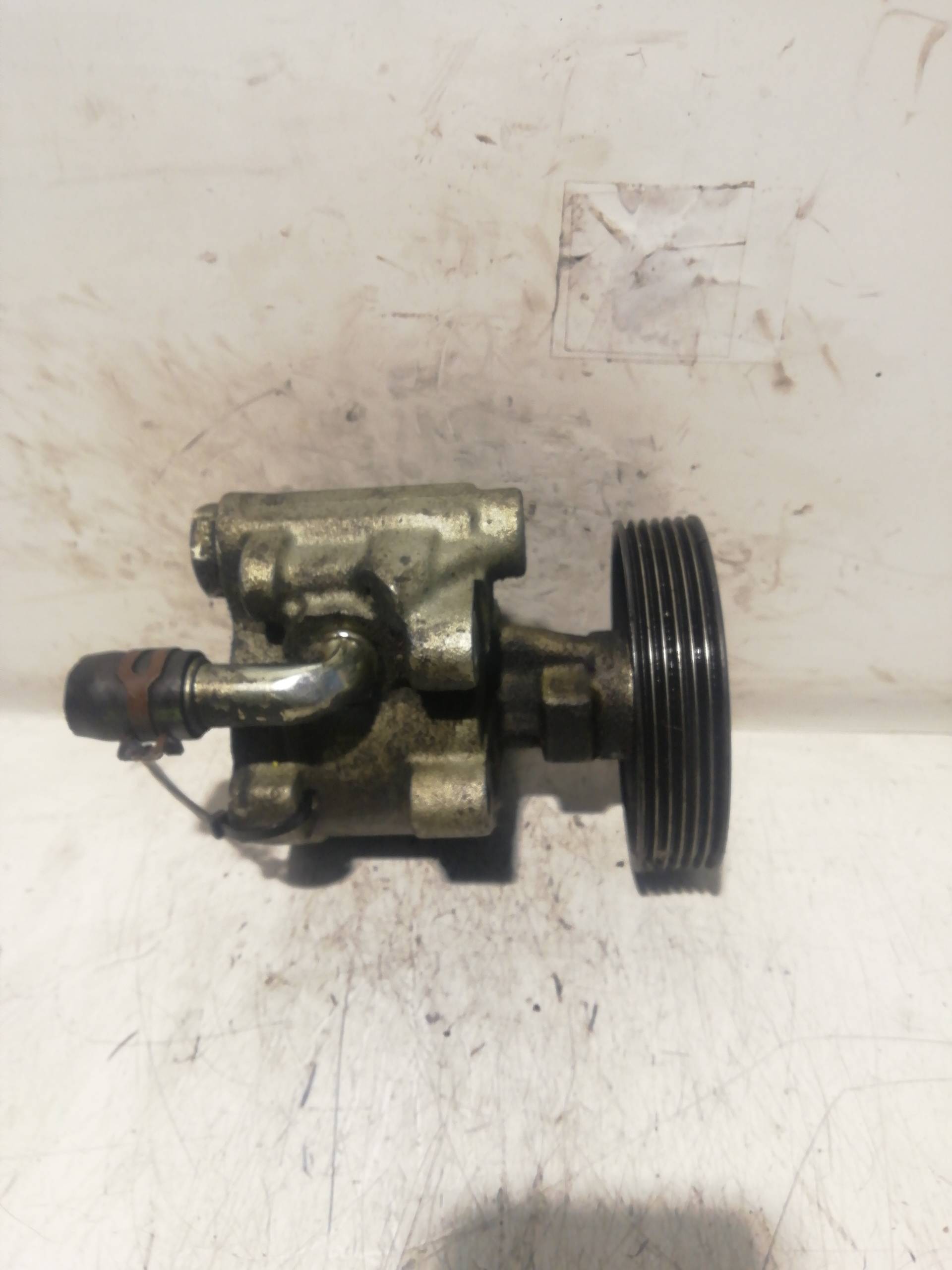 Pompe direction assistée RENAULT MEGANE I CLASSIC (LA0)