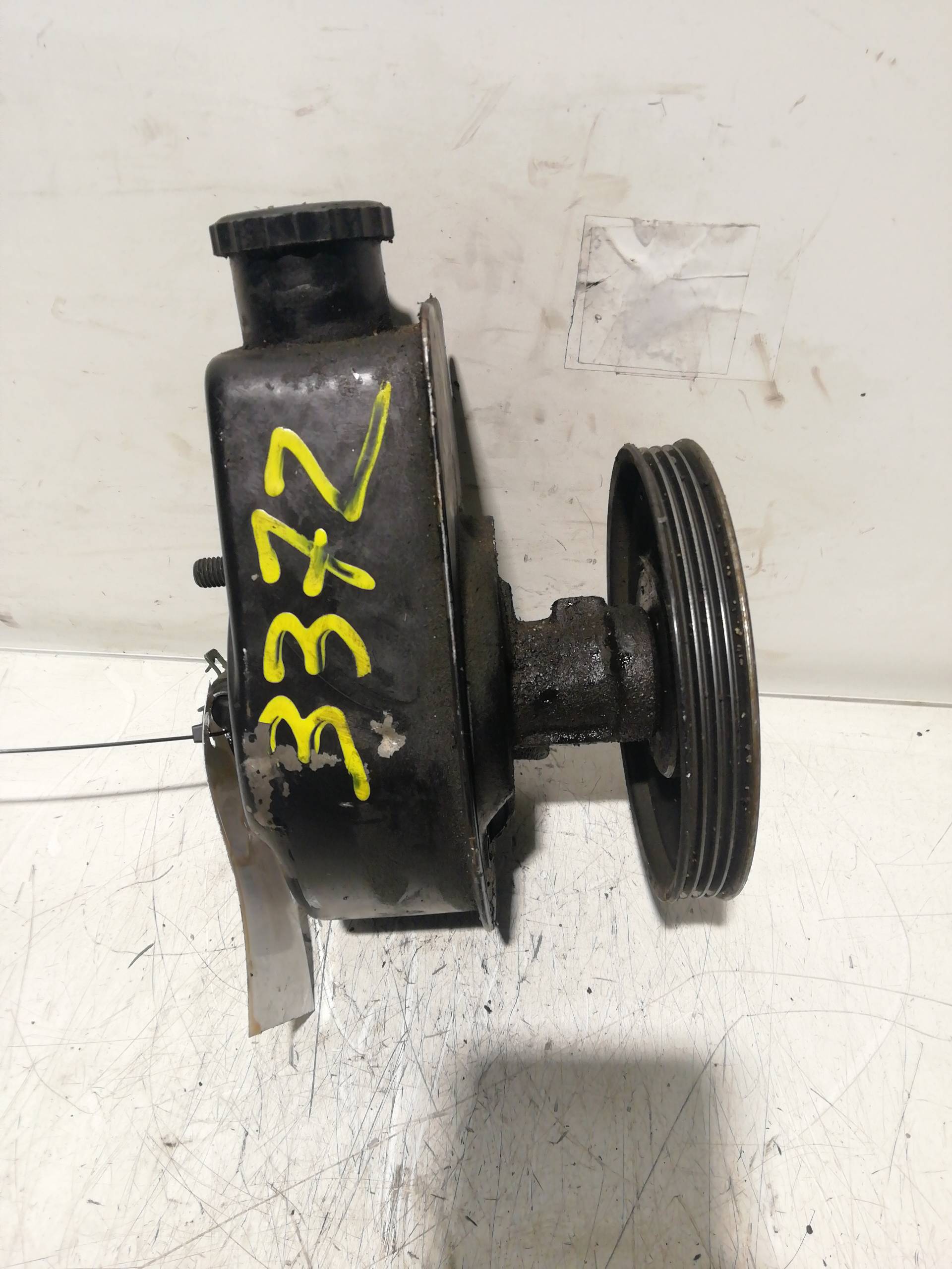 Pompe direction assistée RENAULT MEGANE I CLASSIC (LA0)