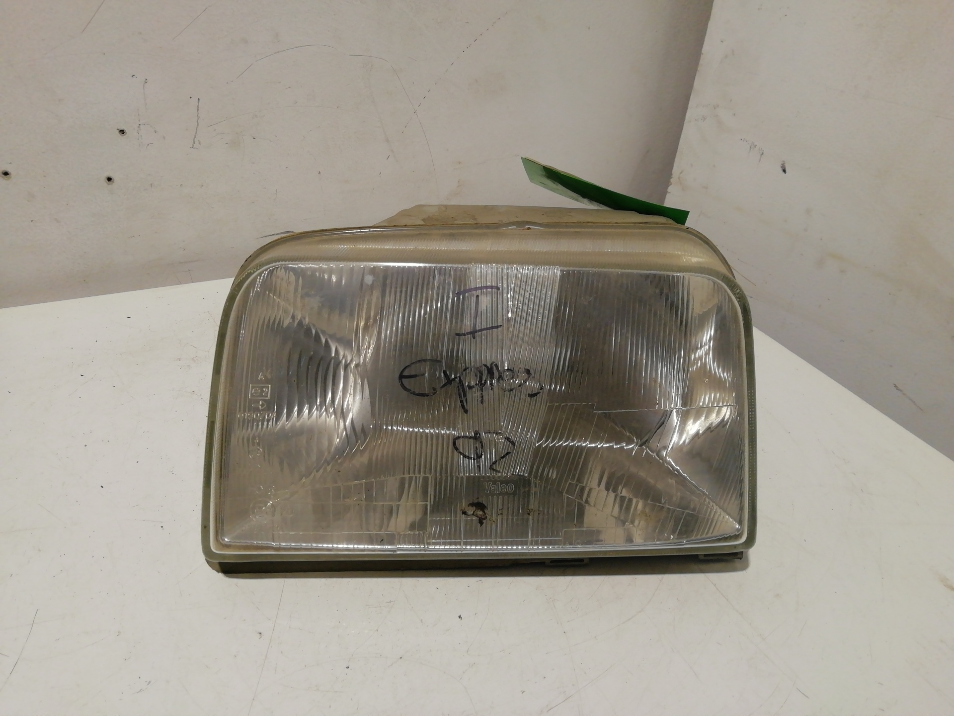 Faro sinistro RENAULT RAPID/EXPRESS (F40)
