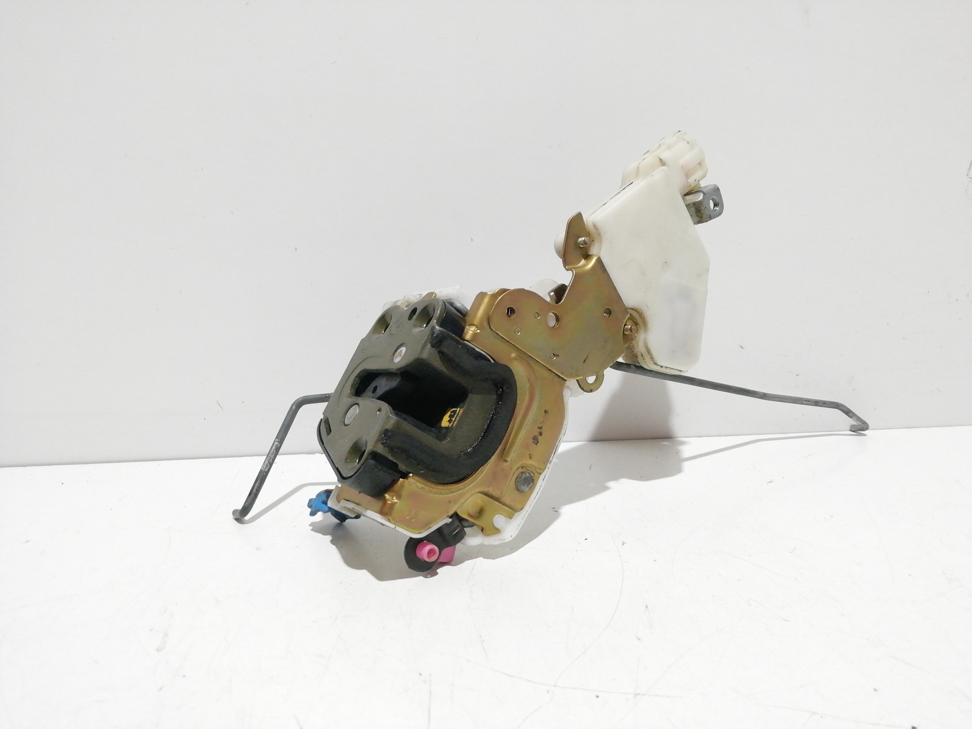 Front right door lock NISSAN ALMERA (N15)