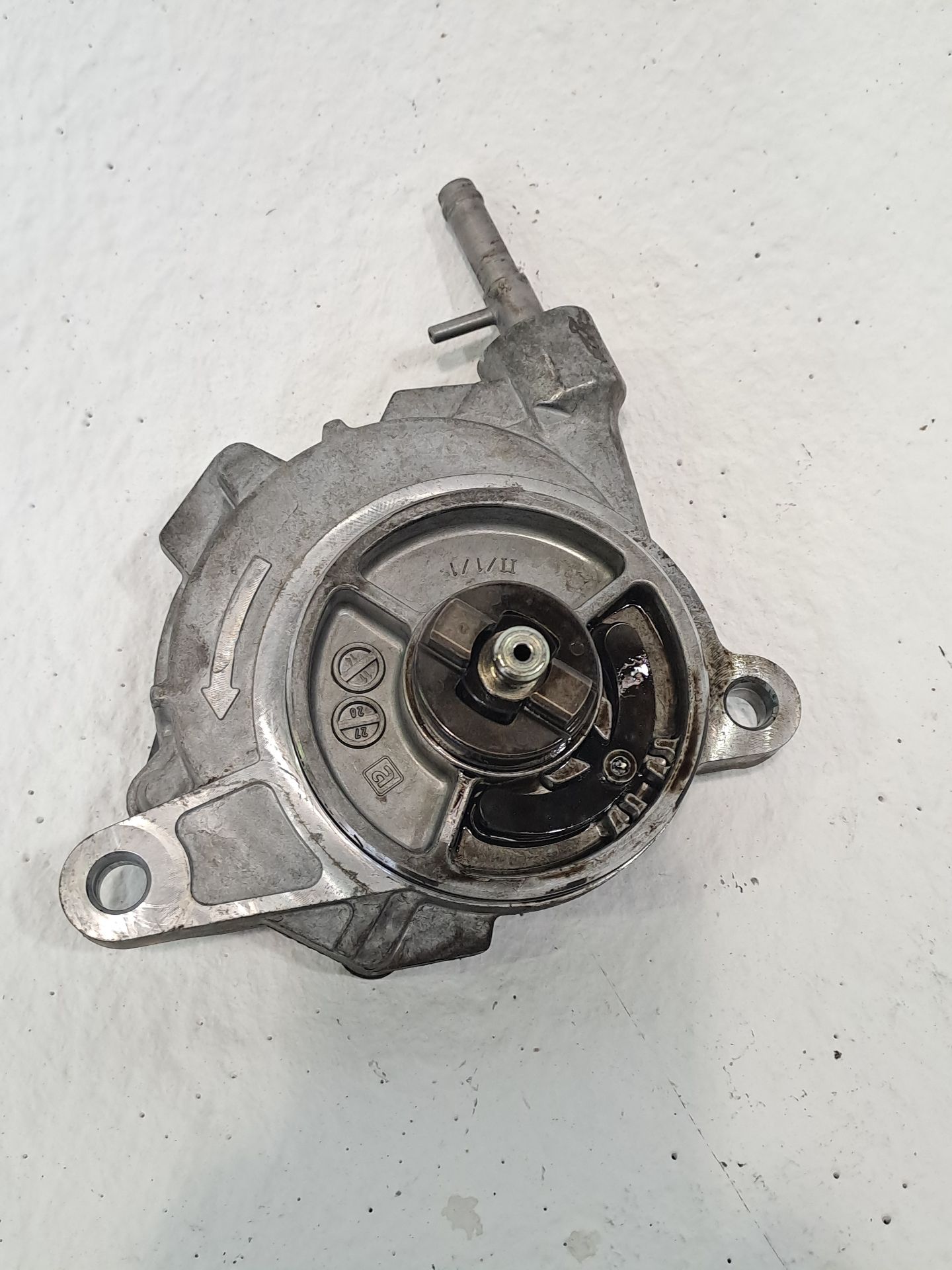 Brake vacuum pump TOYOTA AURIS