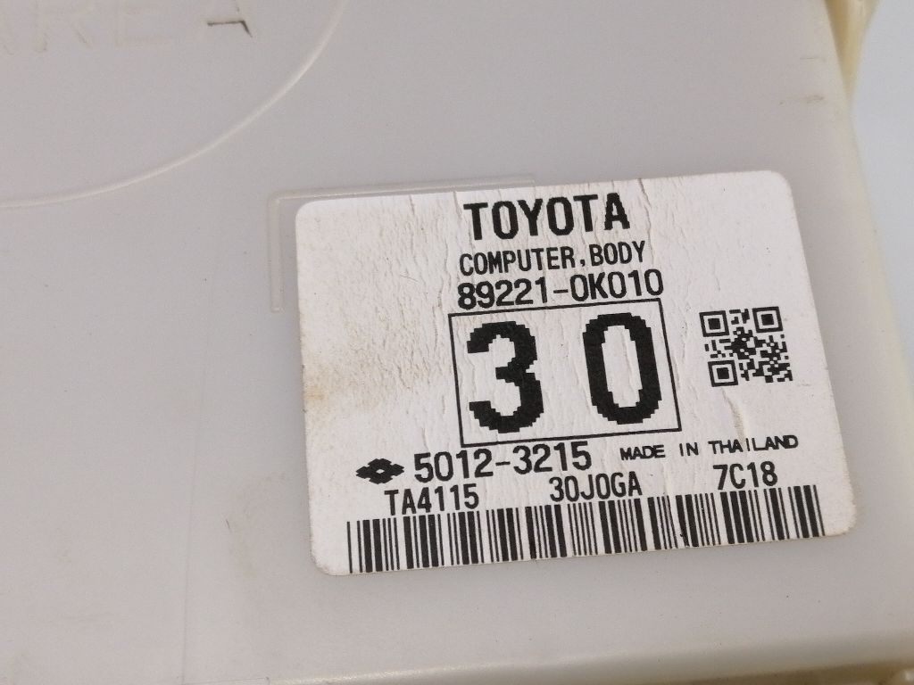 Sicherungs-/Relaiskasten TOYOTA HILUX (GUN1)