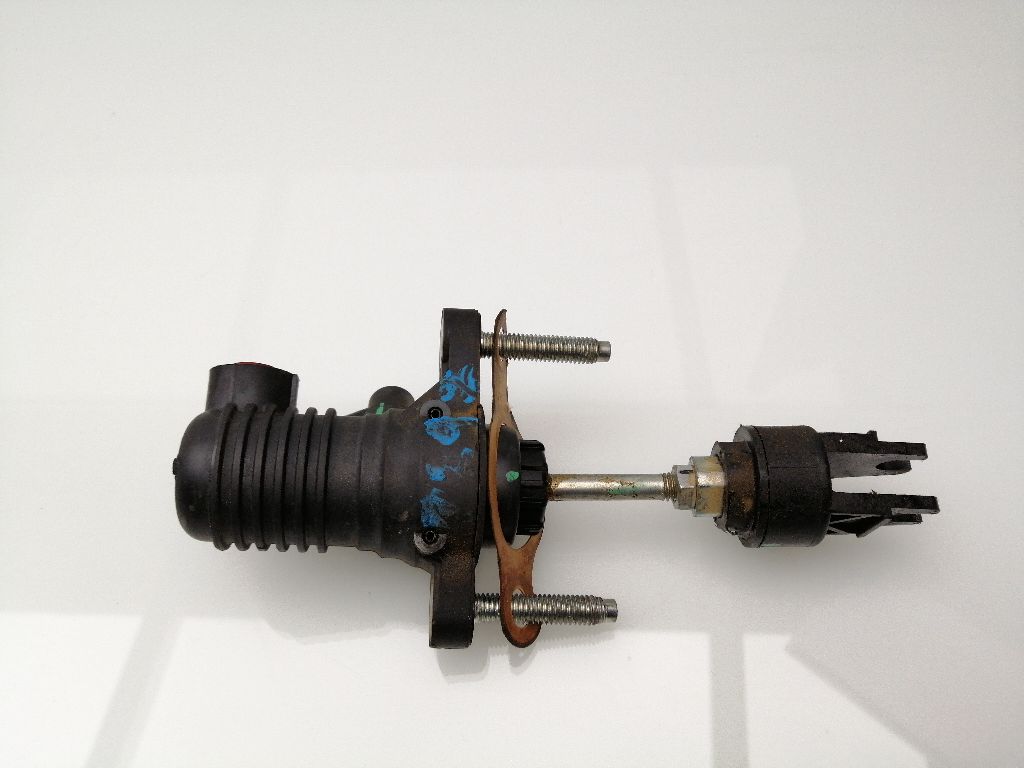 Kupplungsgeberzylinder TOYOTA HILUX (GUN1)