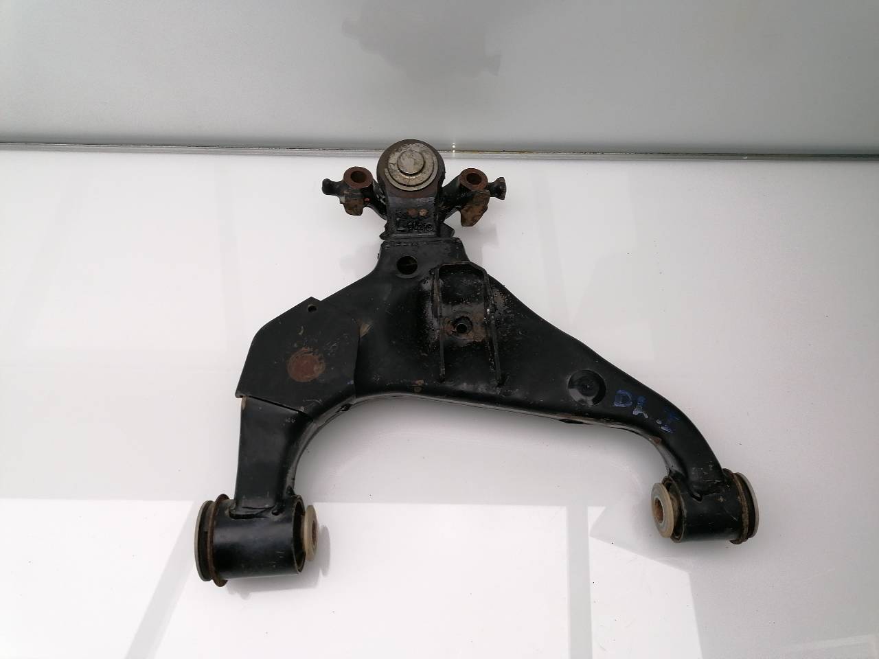 Querlenker unten vorne links TOYOTA HILUX (GUN1)