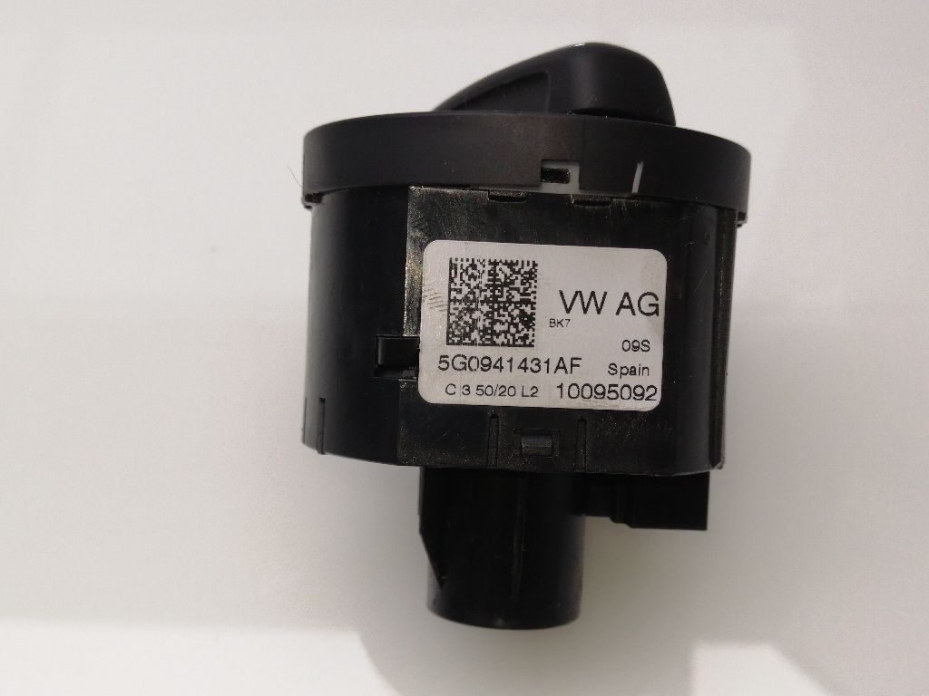 Light Switch SEAT ARONA