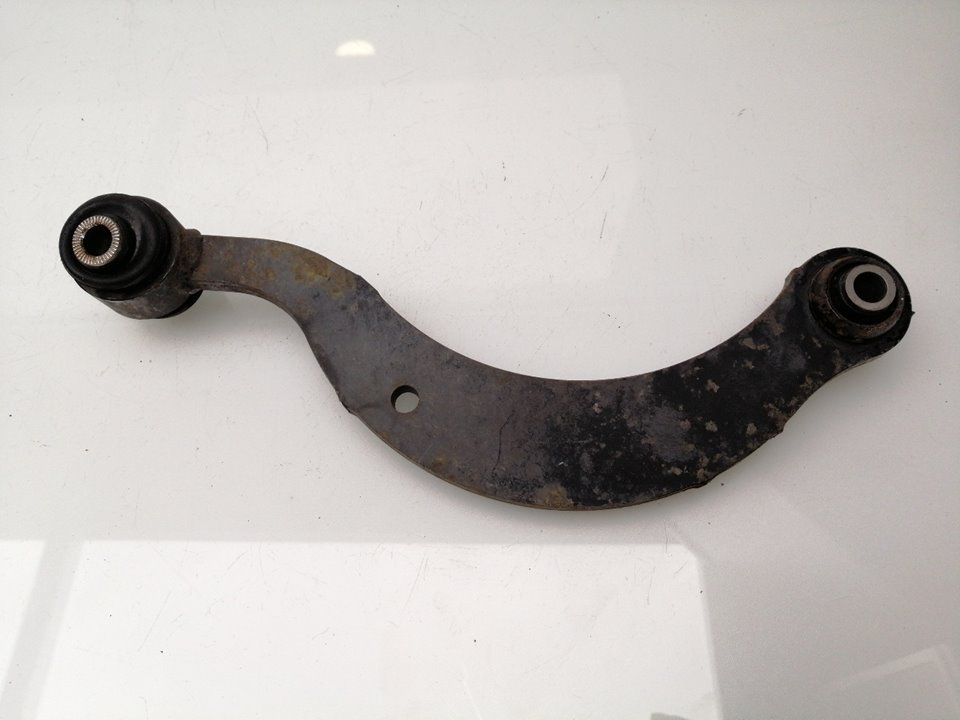 BRAZO SUSPENSION SUPERIOR TRASERO IZQUIERDO TOYOTA AURIS