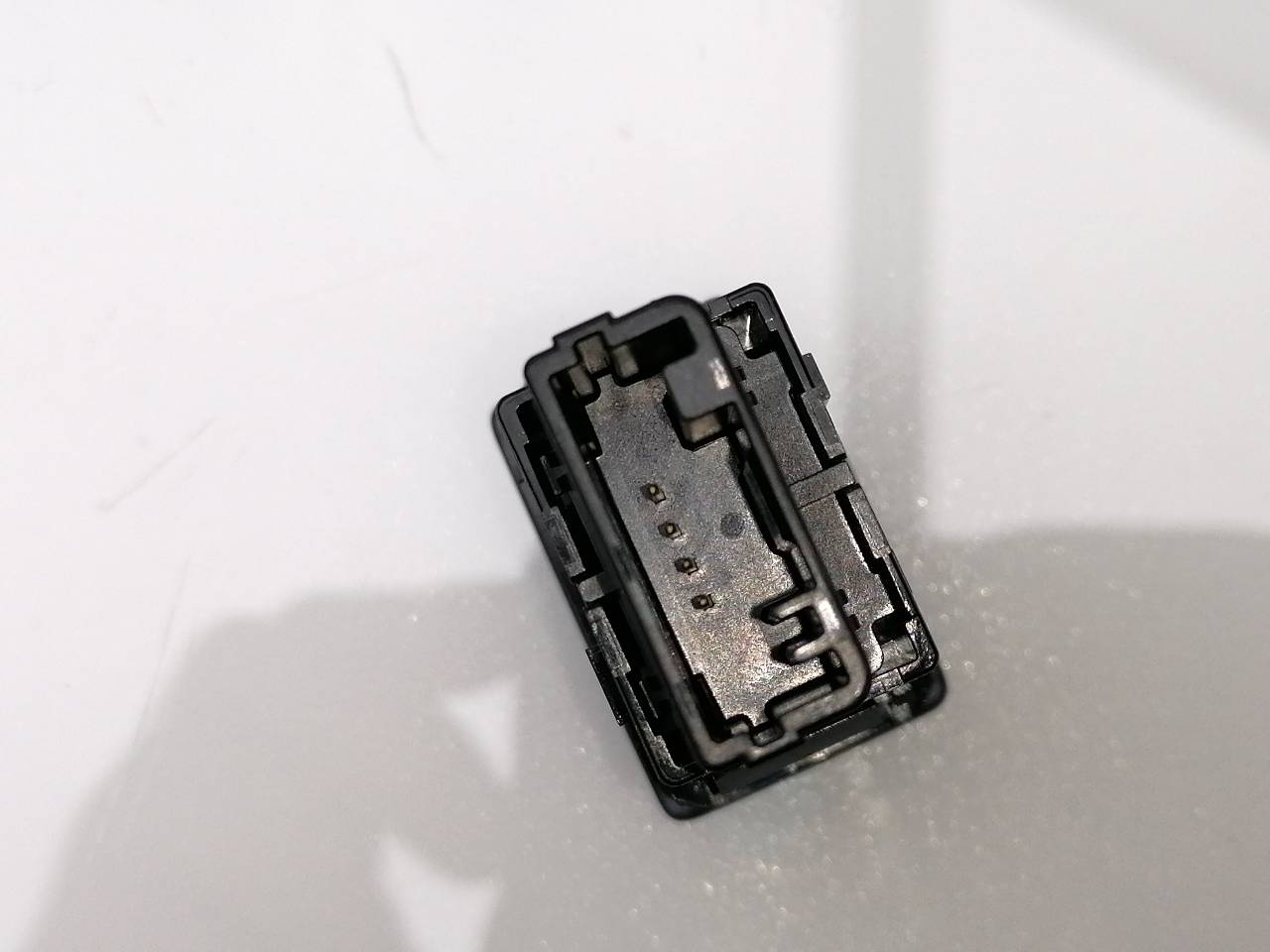 Interrupteur TOYOTA HILUX (GUN1)