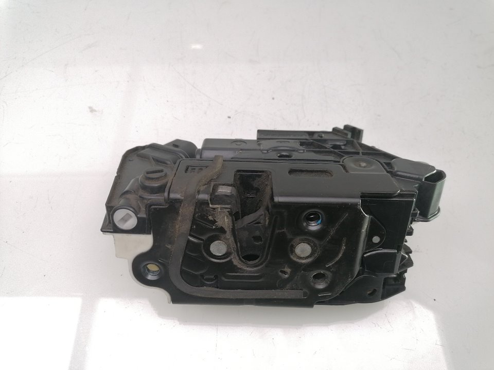 Fechadura da porta traseira esquerda SEAT IBIZA (6L1)