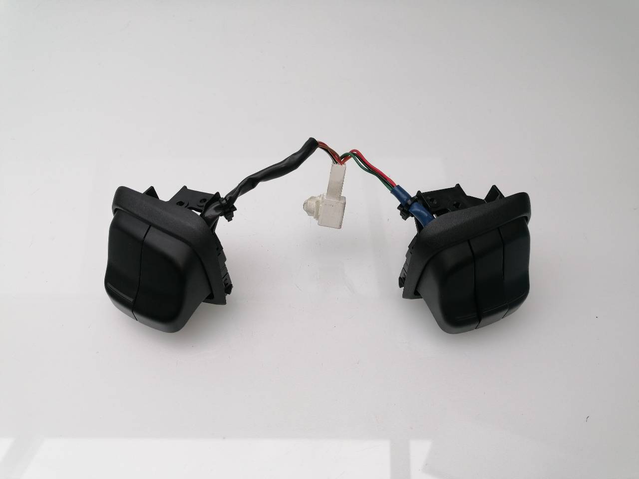 Commande au volant SUZUKI SWIFT IV (FZ, NZ)
