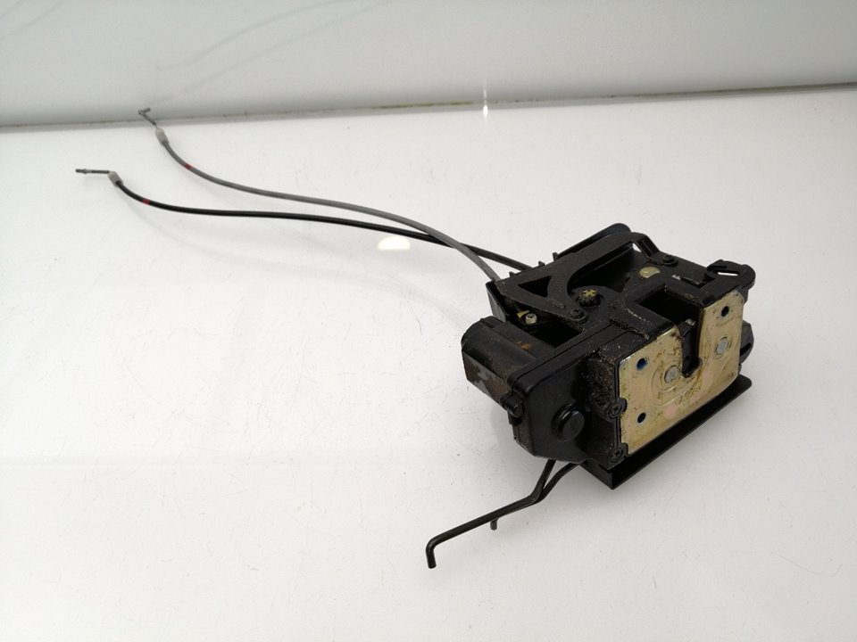 Fechadura da porta dianteira esquerda SSANGYONG RODIUS