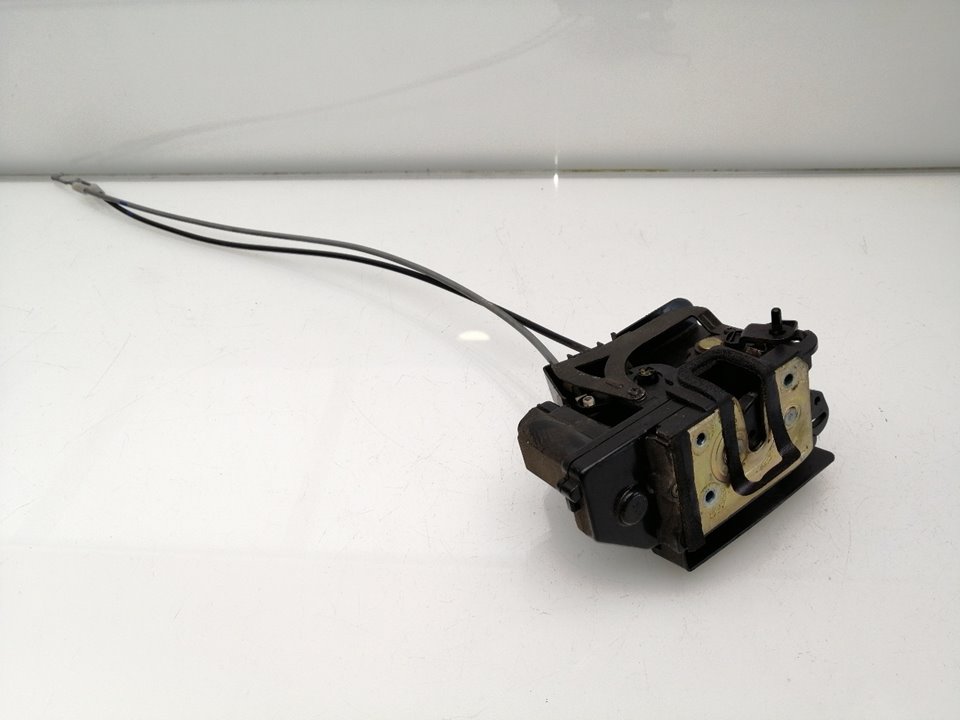 Fechadura da porta traseira esquerda SSANGYONG RODIUS