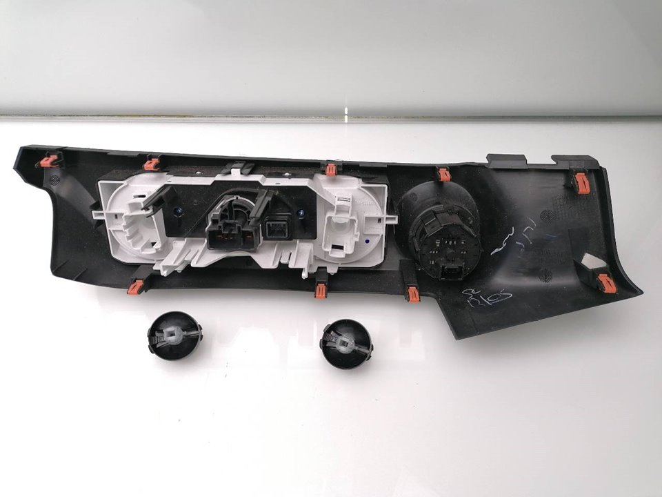 Others TOYOTA HILUX (GUN1)