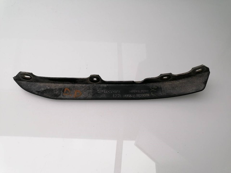 PLASTICO TOYOTA HILUX (GUN1)