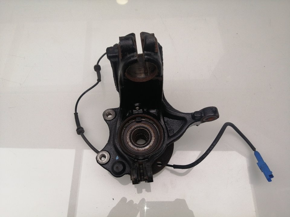 Fusée avant droite PEUGEOT 208 I (CA_, CC_)