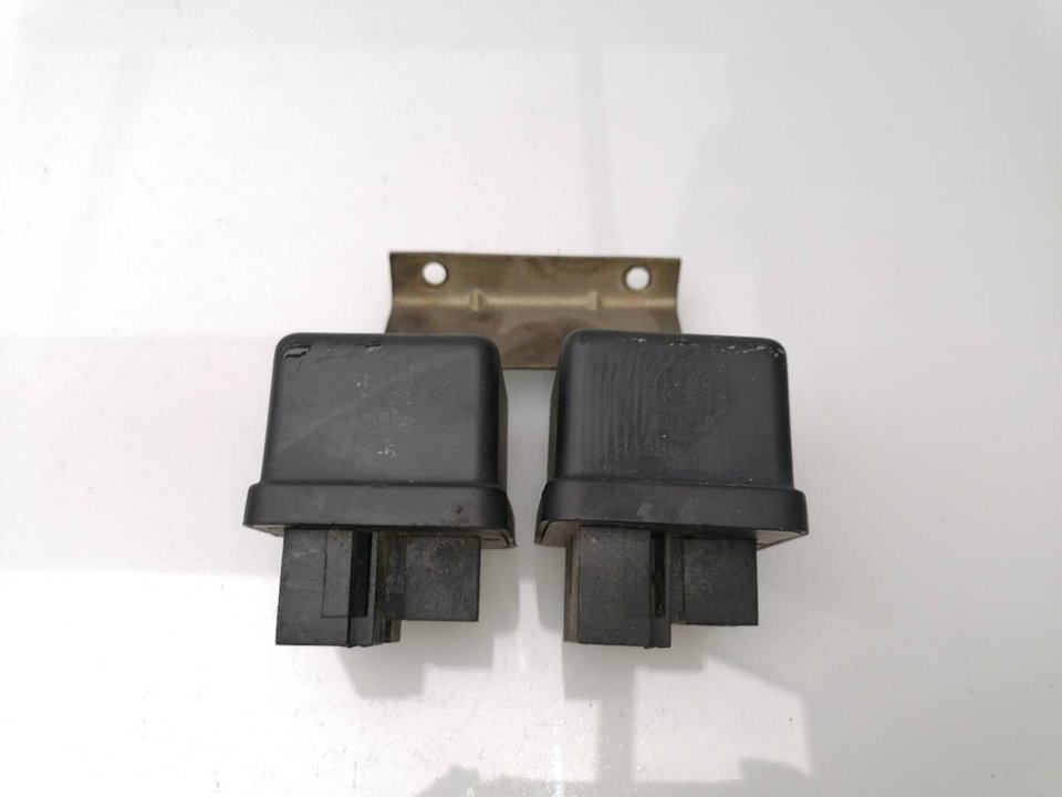 Relais NISSAN CABSTAR E