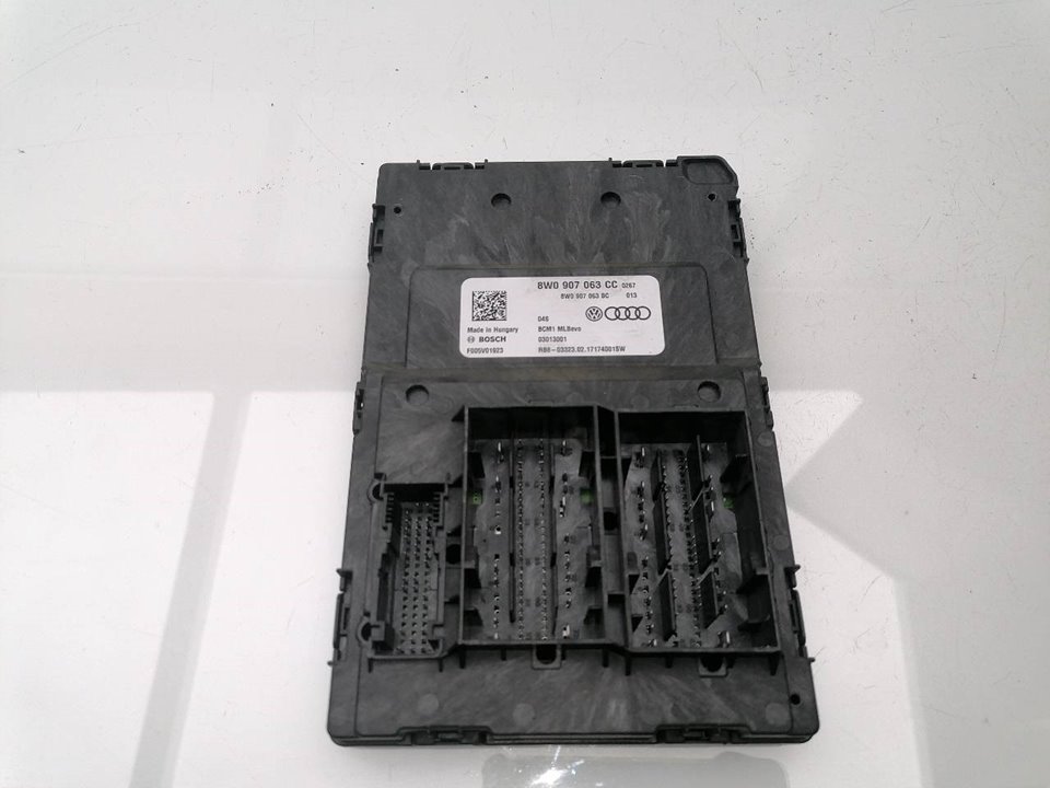 Electronic Control Module AUDI A4 AVANT (8W5)