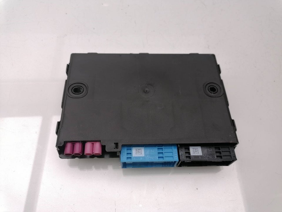 Electronic Control Module AUDI A4 AVANT (8W5)