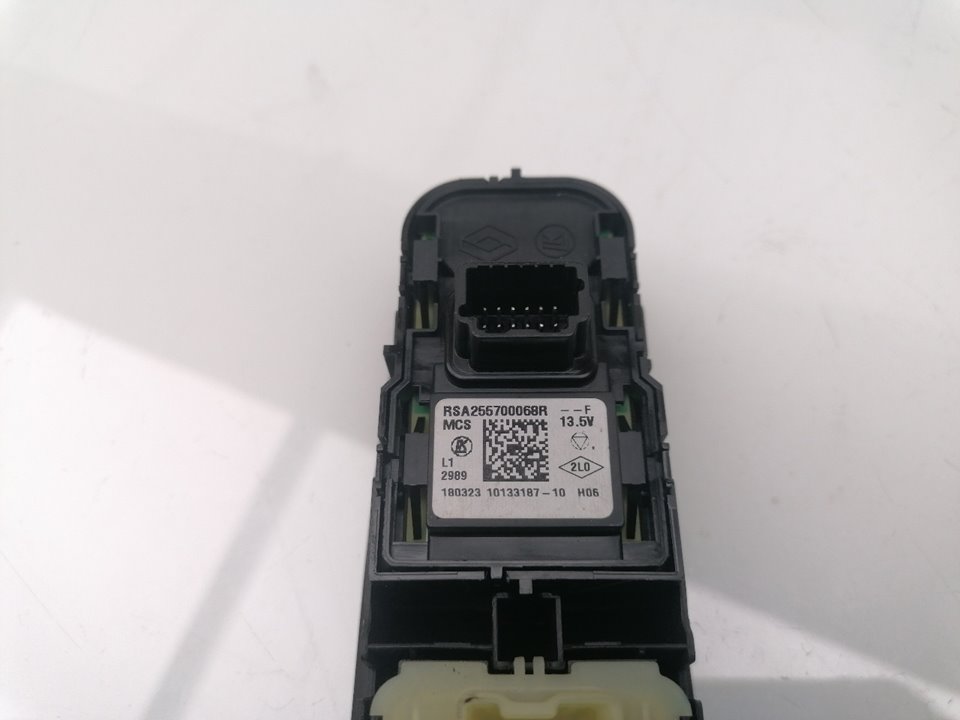 Front Left Window Switch RENAULT CLIO IV
