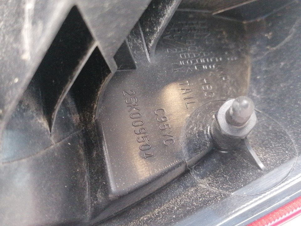 Heckleuchte links FORD C-MAX (CB3)