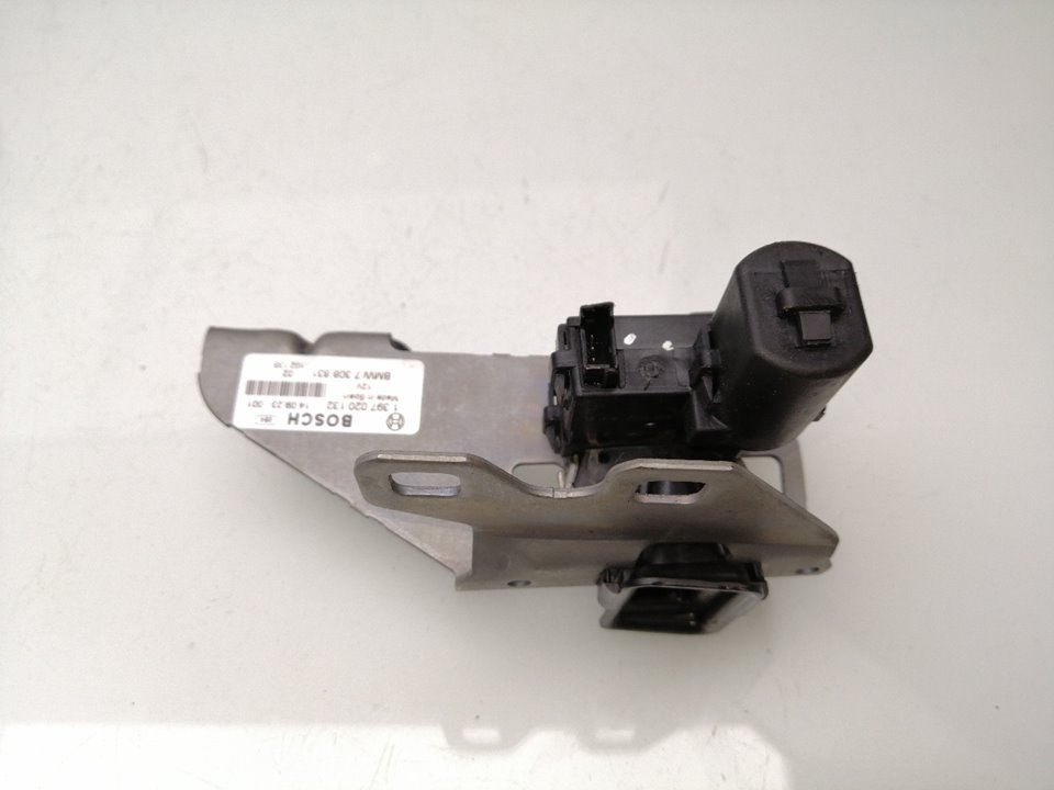 Boot/Tailgate lock BMW 5 TOURING (F11) 520 D XDRIVE (2011 - 2017) 2000CCM