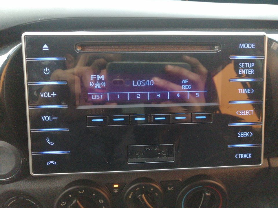 Audiosystem / CD-Radio TOYOTA HILUX (GUN1)