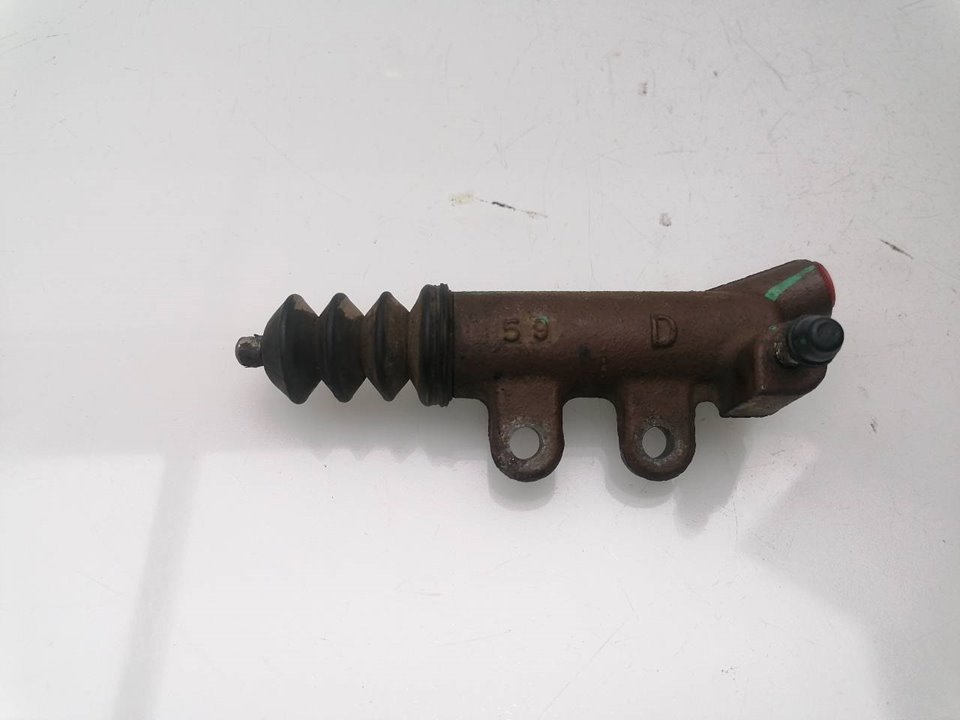 Kupplungsnehmerzylinder TOYOTA HILUX (GUN1)