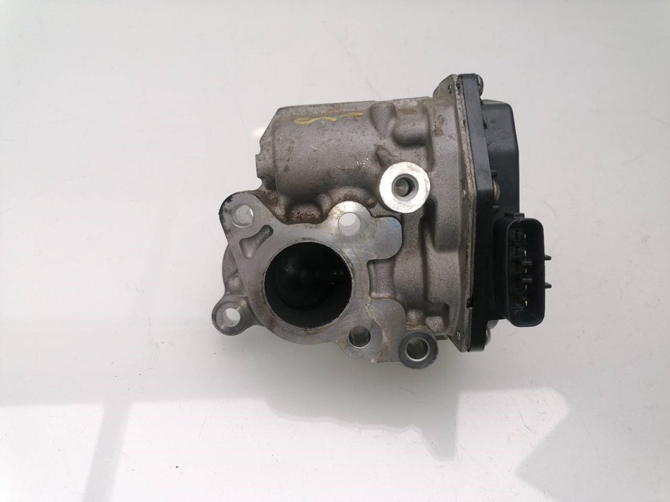 EGR valve TOYOTA HILUX (GUN1)