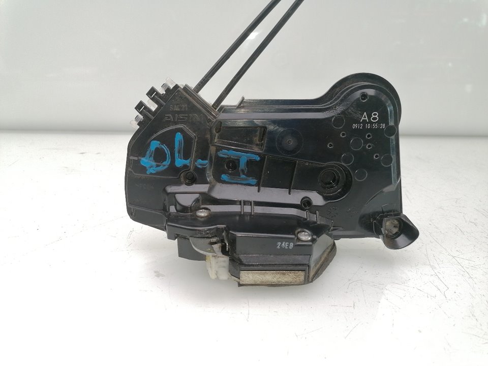 Fechadura da porta dianteira esquerda TOYOTA HILUX (GUN1)