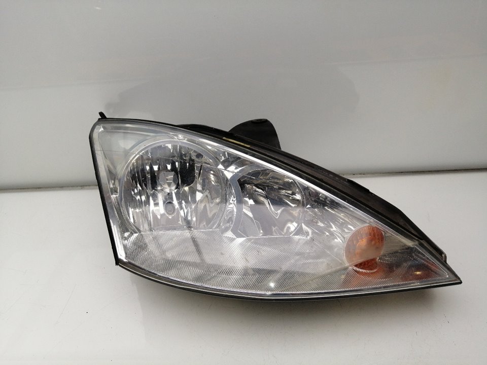 Right headlight FORD FOCUS BERLINA (CAK)