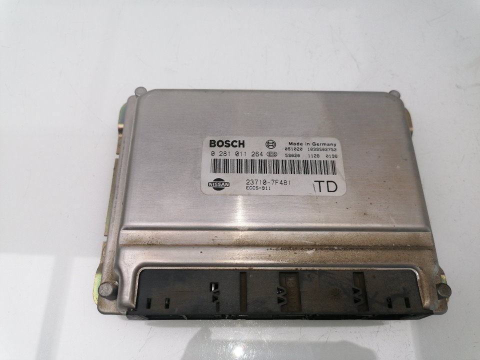 Engine control unit ECU NISSAN TERRANO II (R20)