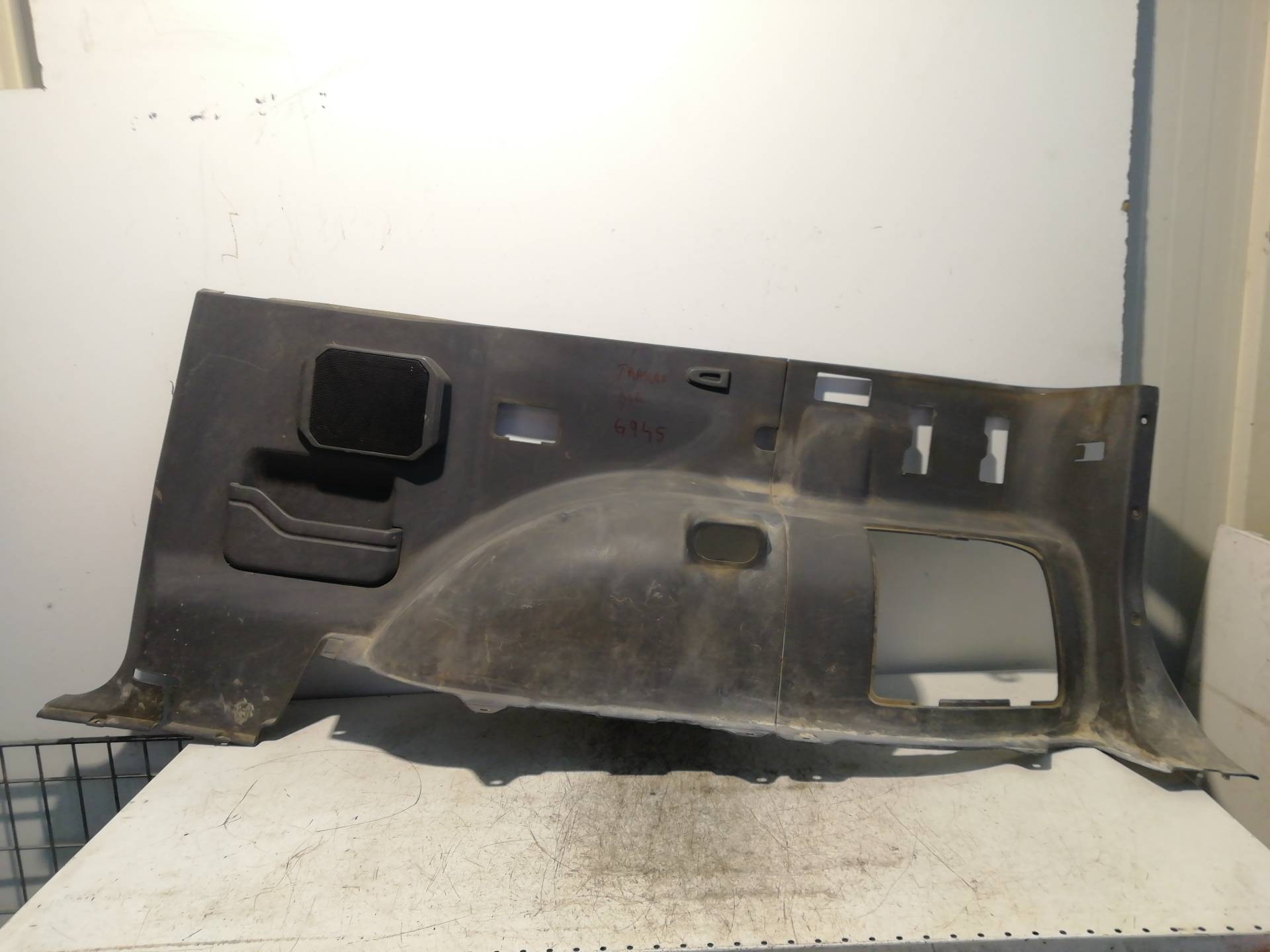 Rear Right Door Trim Panel MITSUBISHI MONTERO (V20/V40)