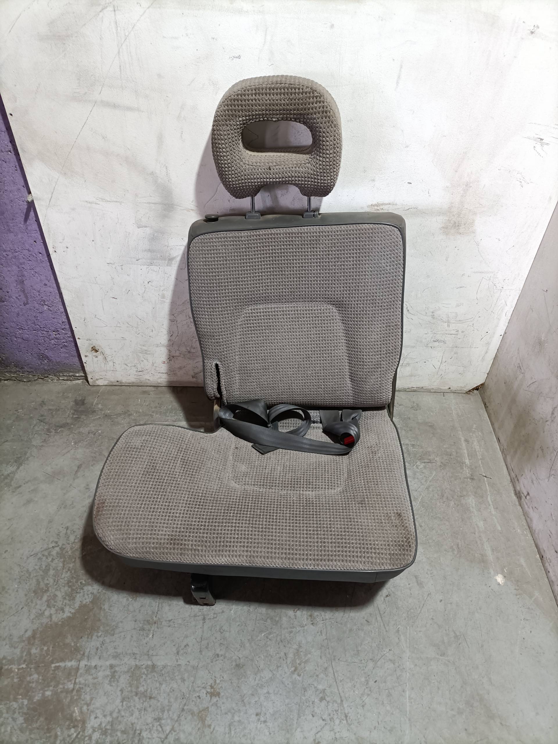 Serrure de banquette arrière MITSUBISHI MONTERO (V20/V40)