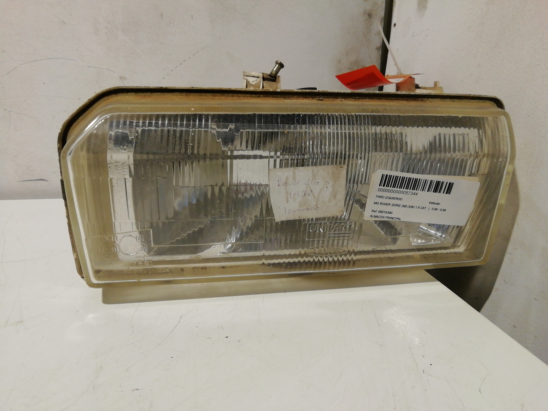 Phare gauche MG SERIE 200 (RF)