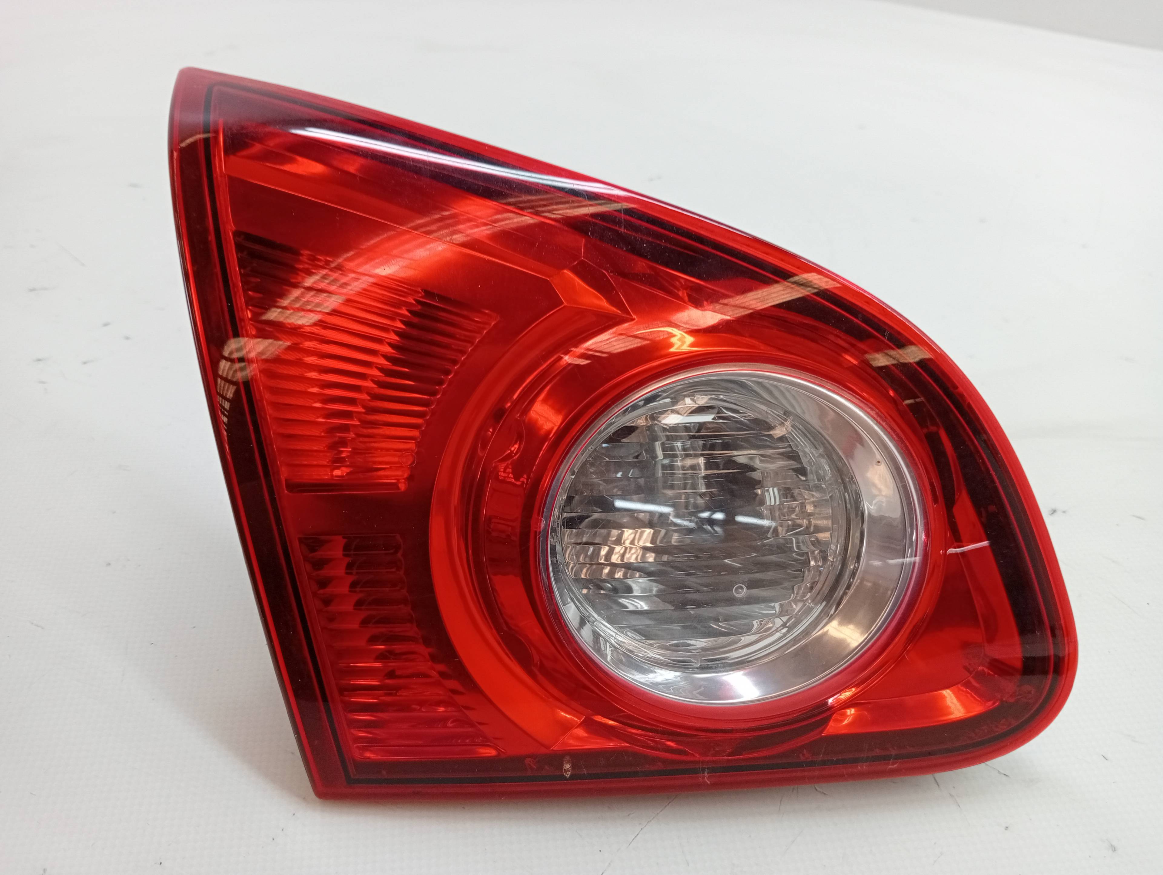 Feu arrière gauche intérieur NISSAN QASHQAI (J10)