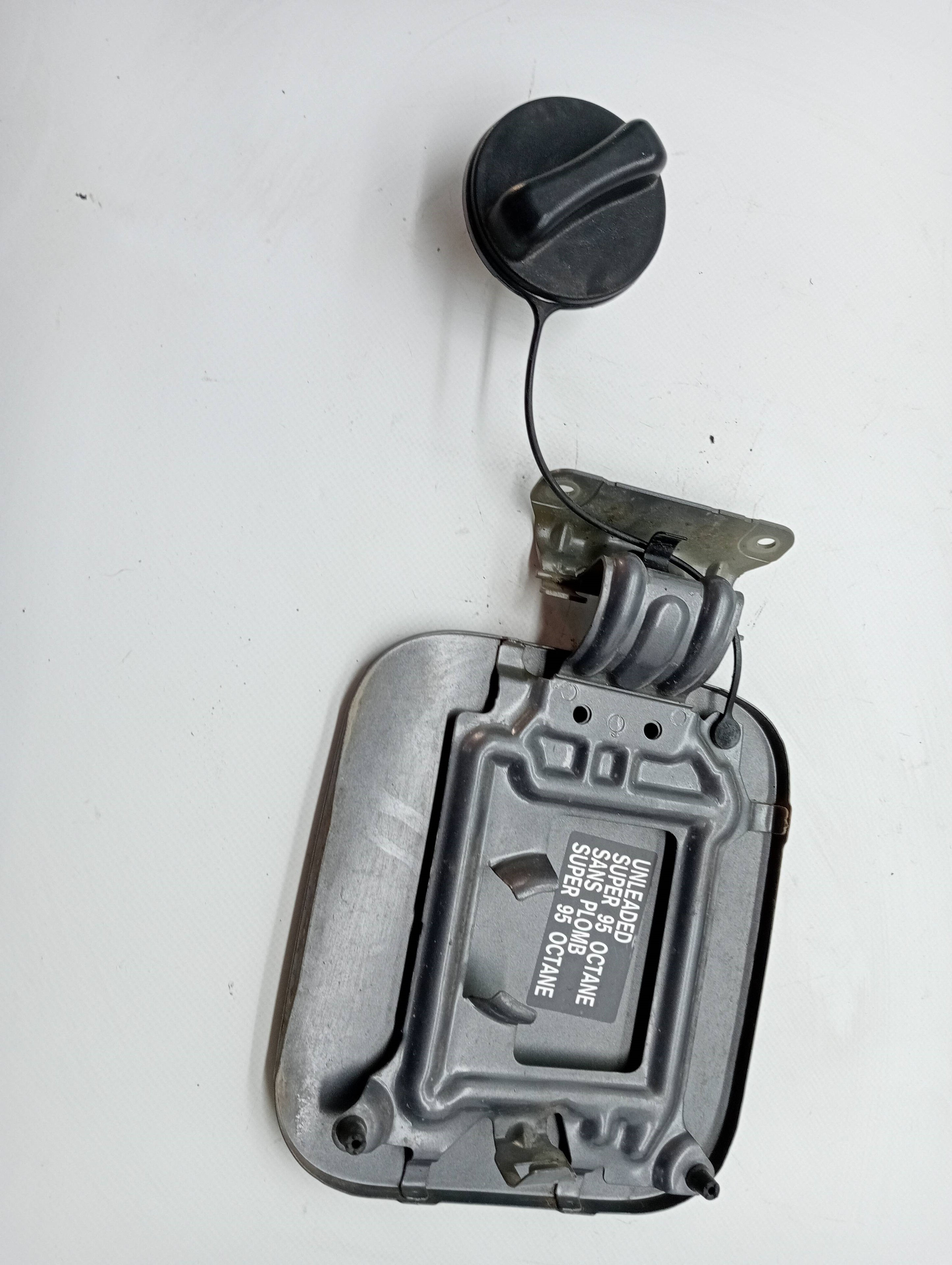 Tankdeckel außen NISSAN QASHQAI (J10)