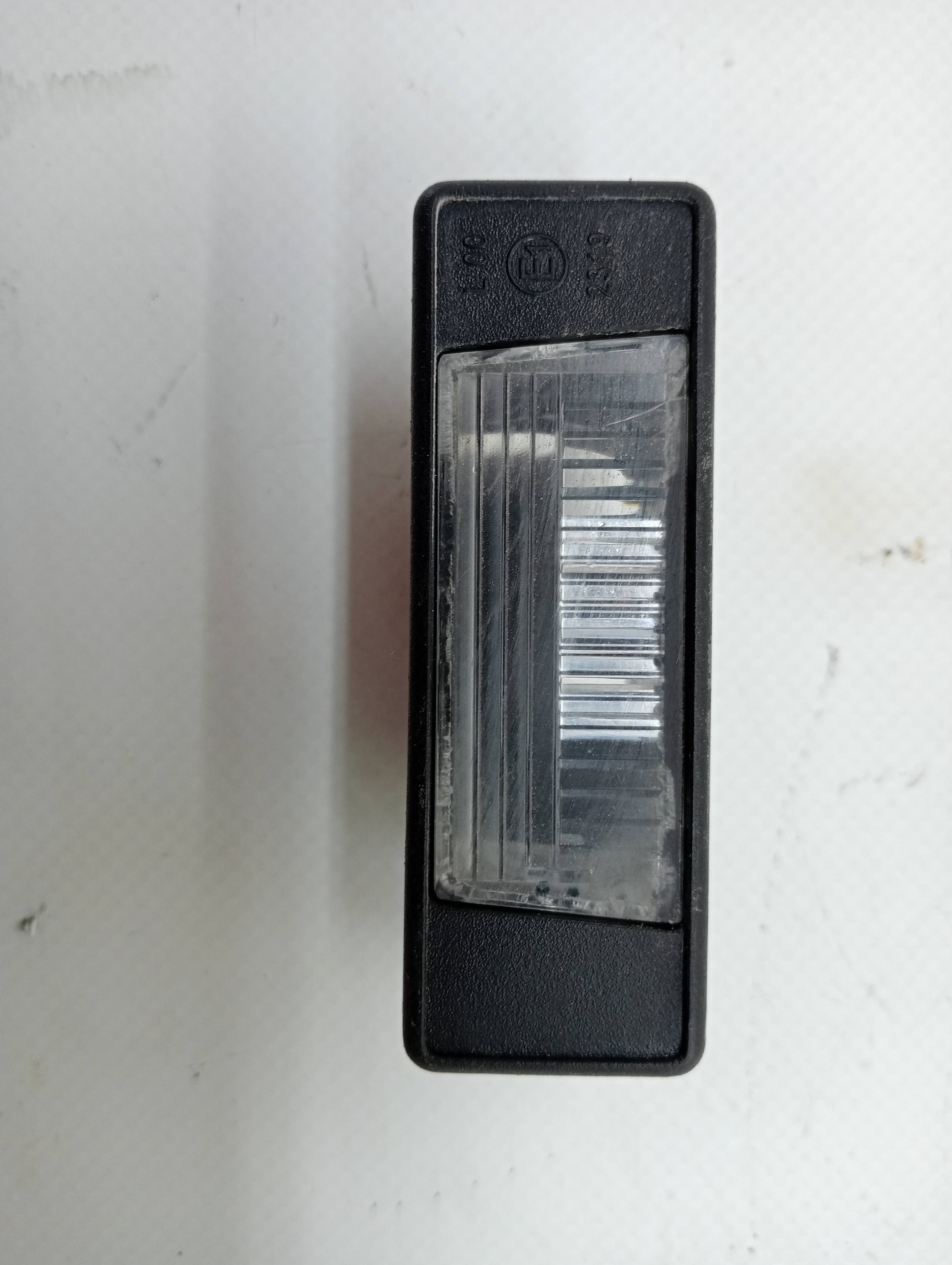 Éclairage de plaque NISSAN QASHQAI (J10)